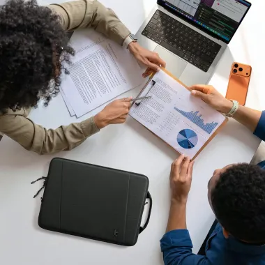 TÚI CHỐNG SỐC TOMTOC (USA) ESSENCE-A35 LAPTOP/MACBOOK – A35