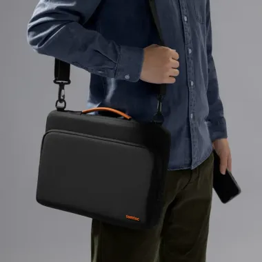 TÚI ĐEO CHÉO / TÚI XÁCH TOMTOC (USA) DEFENDER-A40 SHOULDER BAG LAPTOP BLACK – A40