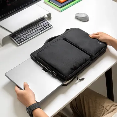 TÚI ĐEO TOMTOC (USA) UPGRADE VERSION DEFENDER BRIEFCASE FOR LAPTOP – A42