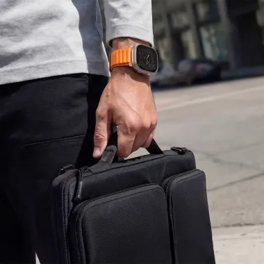 TÚI ĐEO TOMTOC (USA) UPGRADE VERSION DEFENDER BRIEFCASE FOR LAPTOP – A42