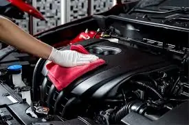 Vệ Sinh Khoang Máy Ô Tô – Bước Chăm Sóc Giúp Xe Vận Hành Ổn Định