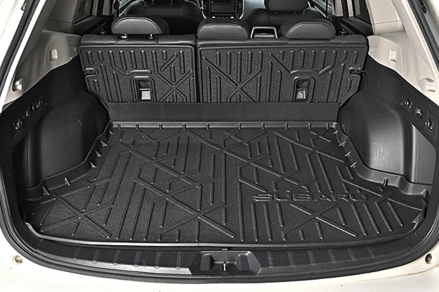Miếng lót cửa cốp Subaru